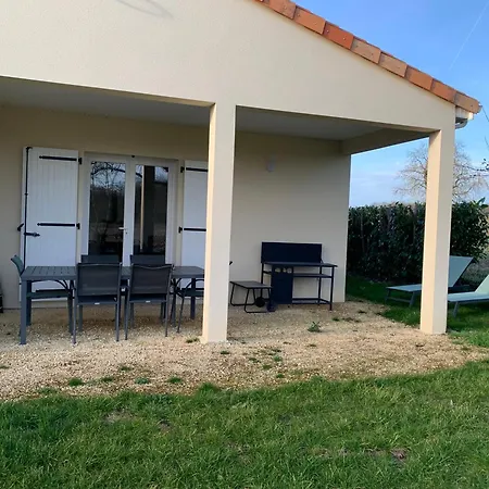 Vakantiehuis Neuf,12mn Du Futuroscope, 9 Personnes -le Tournesol Saint-Martin-la-Pallu