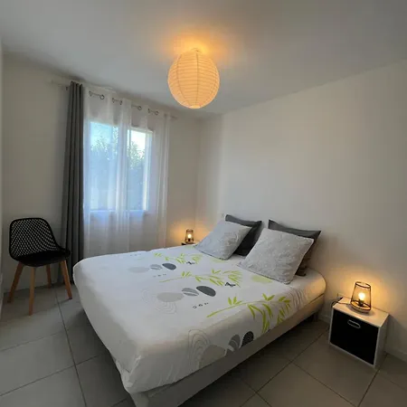 Neuf, à 12mn Du Futuroscope, à La Campagne -le Trèfle