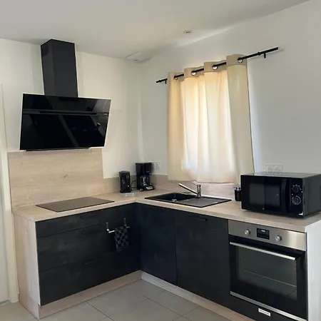 Neuf,12mn Du Futuroscope, 9 Personnes -le Tournesol * Saint-Leger la Pallu