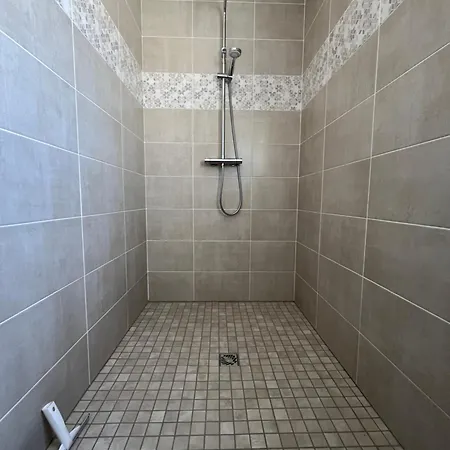 Neuf, à 12mn Du Futuroscope, à La Campagne -le Trèfle Hébergement de vacances Saint-Martin-la-Pallu