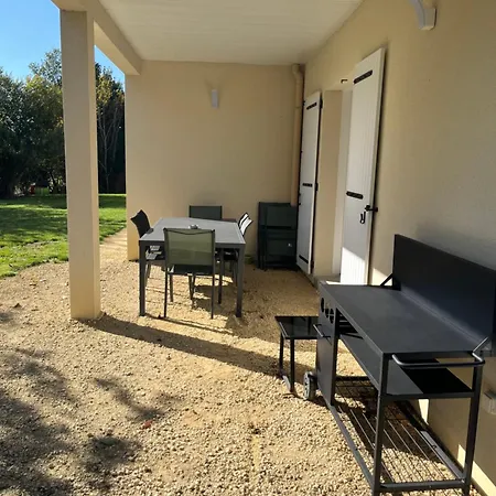 Hébergement de vacances Neuf, à 12mn Du Futuroscope, à La Campagne -le Trèfle Saint-Martin-la-Pallu